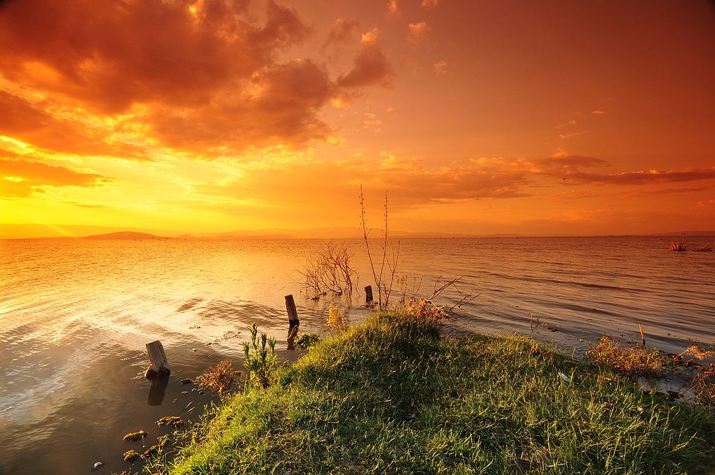 Sunset at Lake Naivasha, Kenya. Source: Gopal Vijayaraghavan / Wikimedia