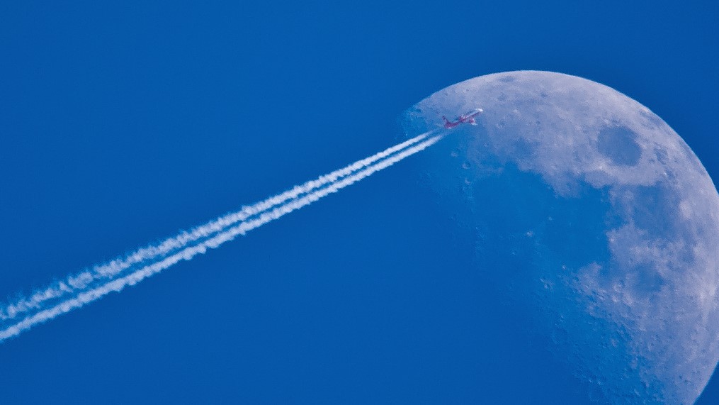 sunx calls for decarbonisation moon-shot by aviation