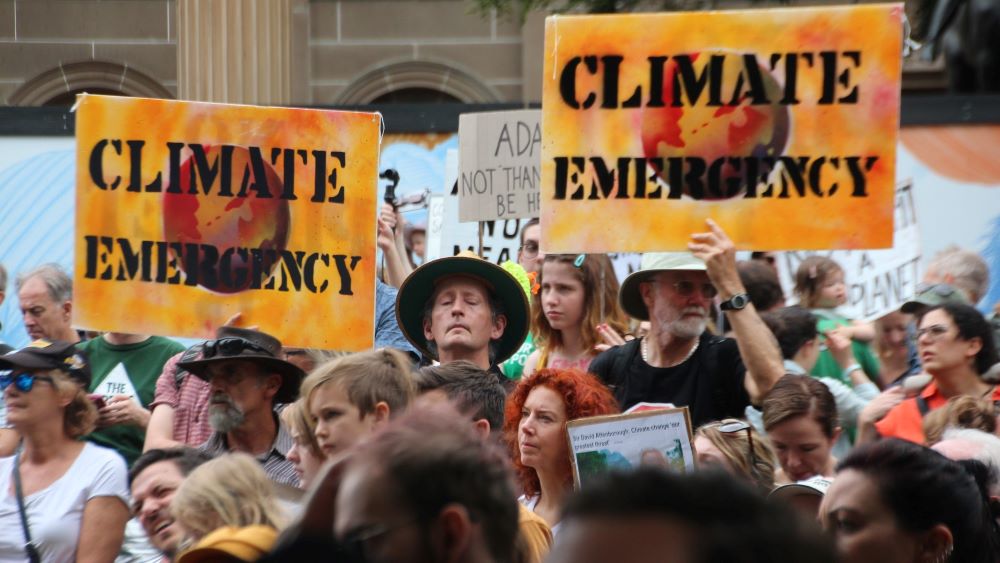 Climate Emergency. Melbourne climate march for our future. By John Englart (CC BY-SA 2.0) via Flickr. https://www.flickr.com/photos/takver/46178192802/