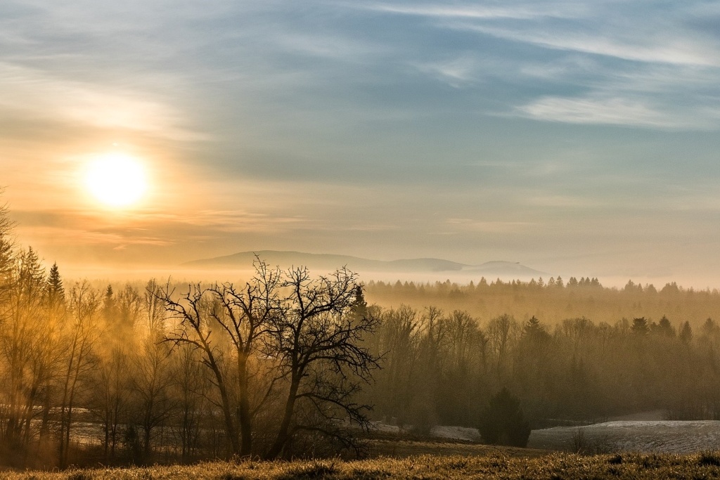 Sunrise over Bela krajina, Slovenia. By Uroš Novina (CC BY 2.0) via Wikimedia. https://commons.wikimedia.org/wiki/File:Winter_Sunrise_(39858964521)_(2).jpg