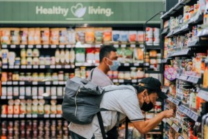 Supermarket hell? By Melanie Lim (CC0) via Unsplash. https://unsplash.com/photos/246b6c6IeC0