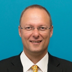 Prof Stephen Pratt